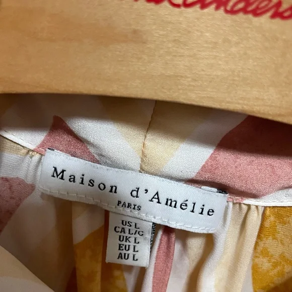 Madison D’ Amelia Top – Chic & Stylish - Picture 3 of 3